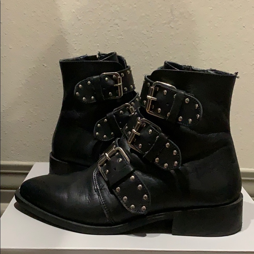 Steve Madden boots